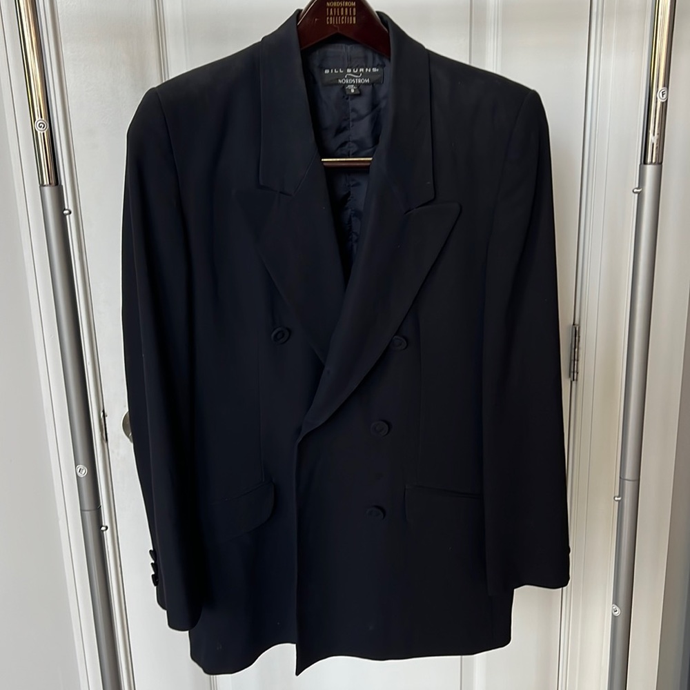 Bill burns suit coat, double buttons, shoulder pads